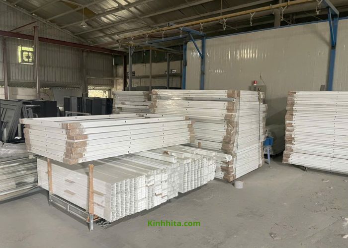 Khung vach kinh chong chay