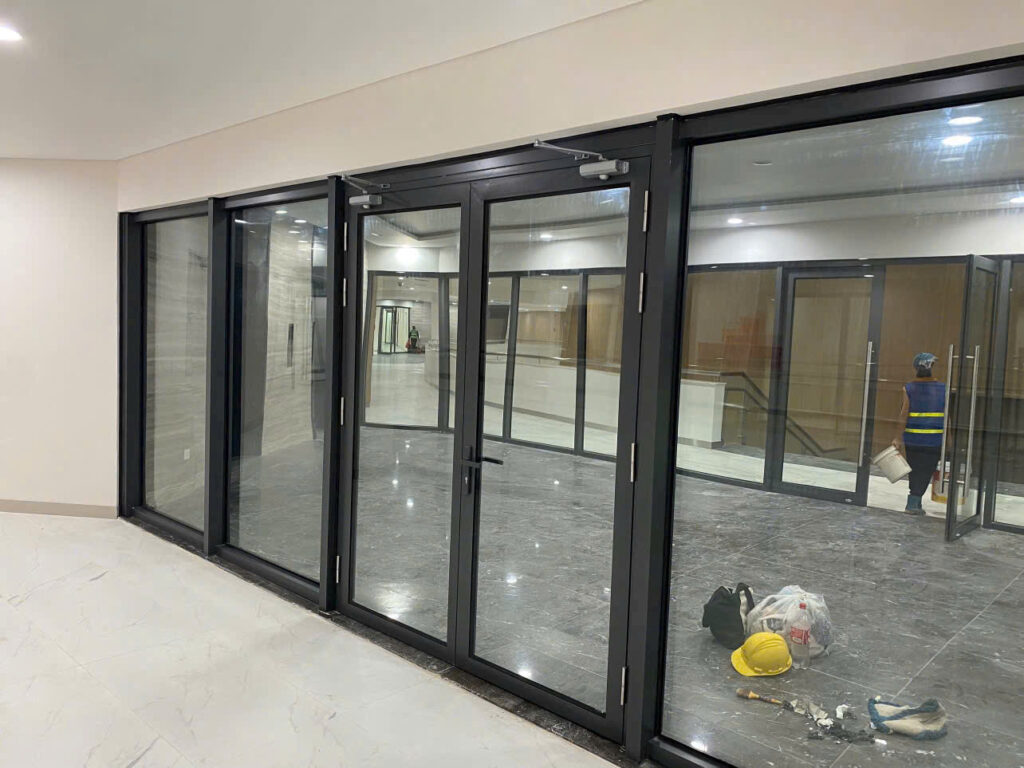 Cửa kính kết hợp vách kính chống cháy
